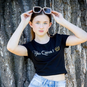 Yas Queen Crop Tee