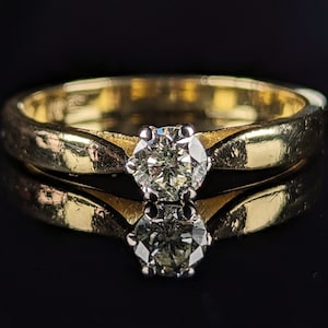 18K Stunning Vintage Yellow Gold 0.25ct Solitaire Diamond Engagement Ring. UK size M 1/2