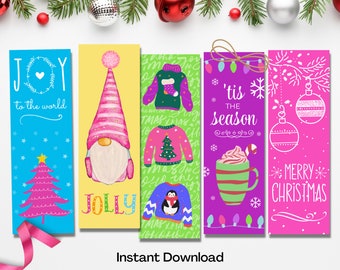 Puede incluir: Un conjunto de cinco marcapáginas con temática navideña y diseños festivos. Cada marcapáginas presenta ilustraciones únicas, incluyendo un árbol de Navidad, un gnomo, suéteres y frases navideñas como "Feliz Navidad". También se puede ver el texto "Descarga instantánea".