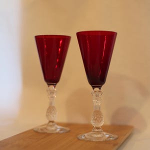 Morgantown Red Plantation 51/4 Sherry Stem shot glasses, red