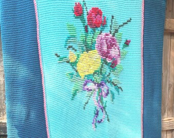 Vtg Crochet Flowers Full Twin Bedspread Cover Throw Blanket Floral 54x88” Vintage