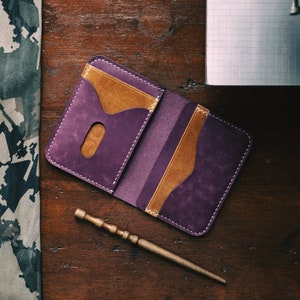 Belleza de prestigio morada: cartera de cuero auténtico Belets: un toque de lujo para tu elegancia diaria