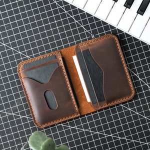 Sofisticação elegante: carteira de couro genuíno Belets – Eleve seu estilo com artesanato de precisão