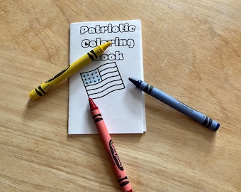 Patriotic Small Coloring Book/Children’s Printable Fun Booklet/One Page Micro Book/Digital Download/Restaurant Fun/Tiny Foldable Book