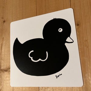 Carte contrastée 'Duck' de SapitoBaby pour bébés et nouveau-nés pour un soutien précoce