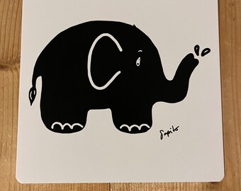 Contrast card &#39;Elephant&#39; from SapitoBaby for babies and newborns for early support