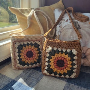 Sunflower Crochet Tote Bag, Boho Hippie Bag, Granny Square Tote, Small Flower Tote Bag with a strap, Fall Tote, Sun blaster bag