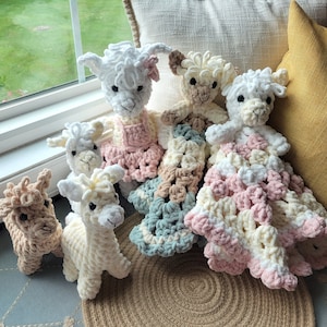 Crochet Alpaca, Stuffed Toy Alpaca, Alpaca Plushie, Crocheted with fluff yarn, Handmade Crochet Alpaca Toy, Alpaca blanket, Gift for Baby