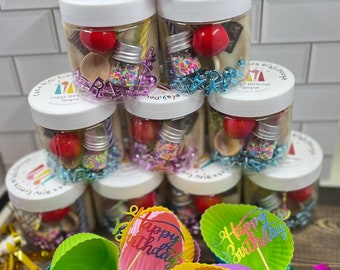 BIRTHDAY Cupcake Play Dough Favors | Birthday Play Doh | Playdough | Kids Party Favors | Birthday Jar | Sensory Play | Class Gift