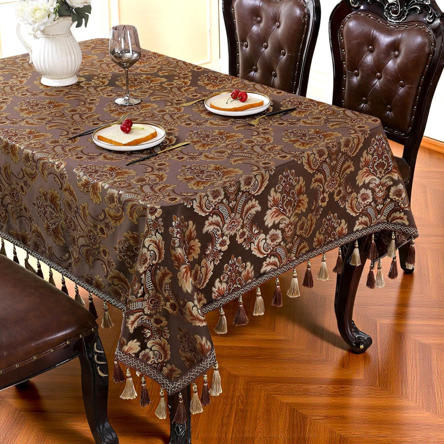 Tovaglia Damascata First Tex | Poliestere Antimacchia | Ovale 135x180 Cm | Colore Argento | Lavabile In Lavatrice Fino A 60°