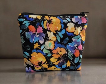 Handmade cotton fabric zipper pouch | makeup | makeup purse | Flowery | flower | multicolor
