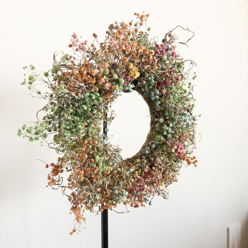 Tie-Dye Baby's Breath Wreath – Vibrant Home Decor Inspired by a Rustic Farmhouse | Spring Accent Grapevine Wreath with Dried Flowers