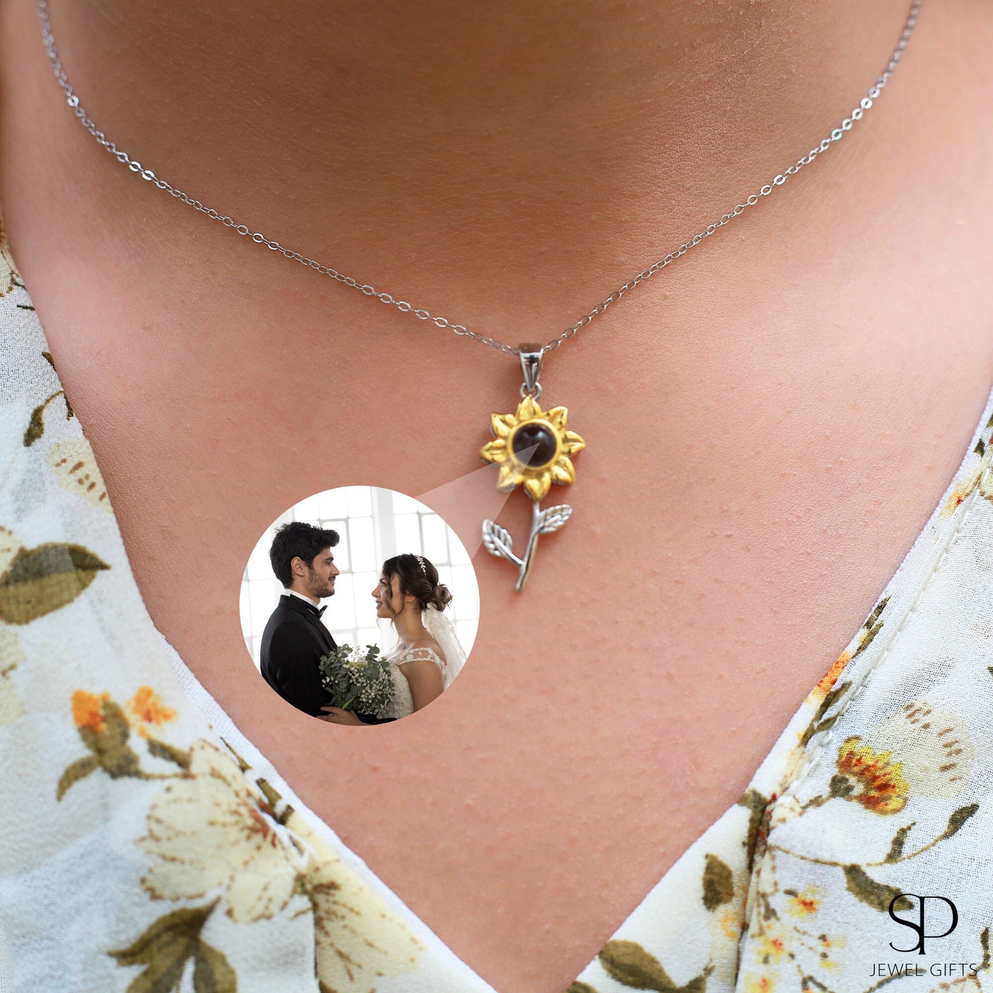 Custom name necklaces juuuust amazon