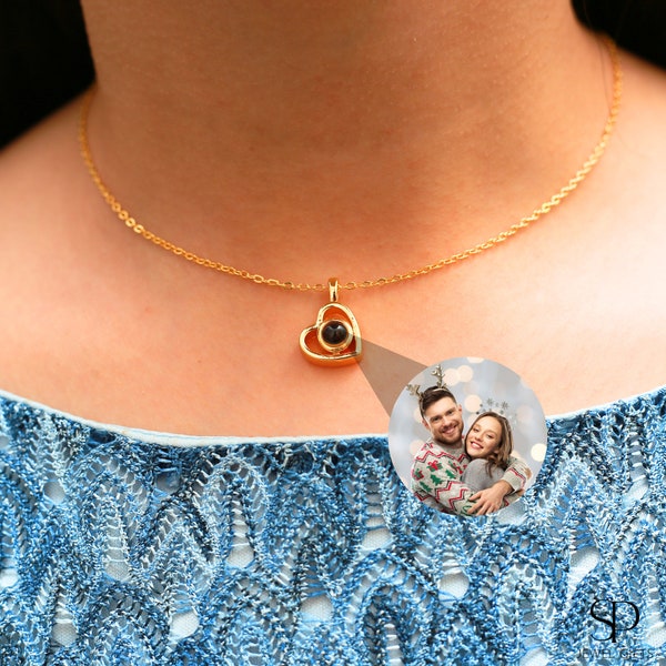 Heart Photo Projection Necklace, Personalized Heart Photo Necklace for Her, Memorial Gift for Best Friend, Mother's Day Gift for MAMA