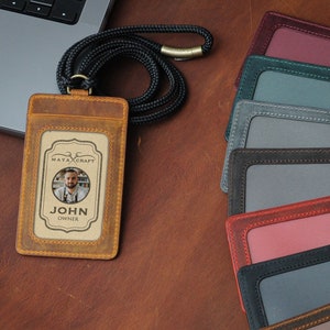 Cartera portatarjetas de identificación personalizada con cordón / Porta credencial de cuero hecho a mano / Regalo de aniversario de trabajo de Año Nuevo de oficina para empleados