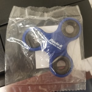 Davis-K Fidget Hand Tri-Spinner, Blue, Brand New!!!