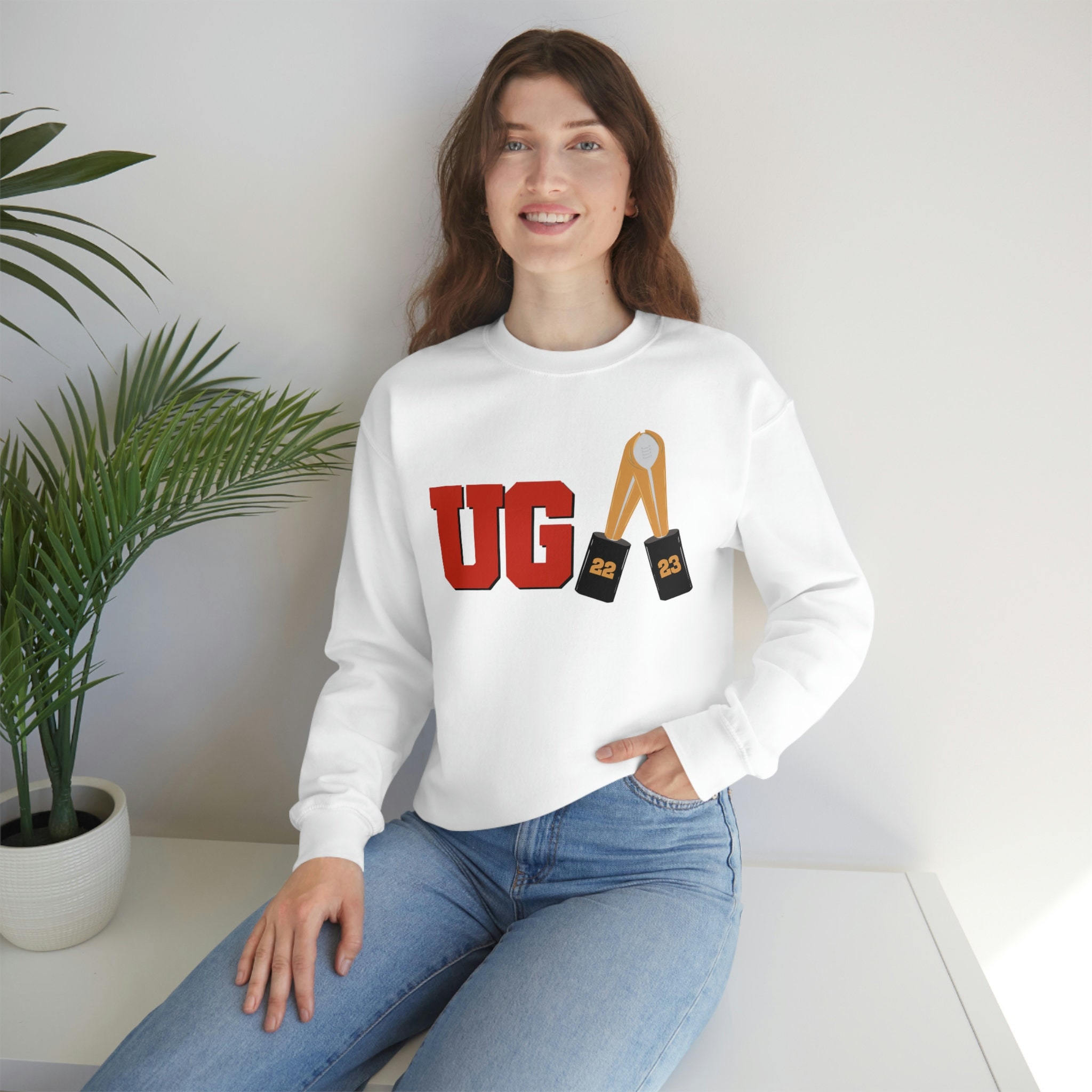 Discover UGA Back-to-Back National Championship Trophy Sweatshirt