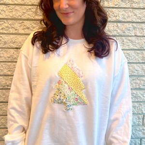 Patchwork Christmas Tree Crewneck Floral Patchwork Sweatshirt Girly Christmas Gift Cool Girl Hoodie Pink Christmas Tree Crewneck Comfy Gift