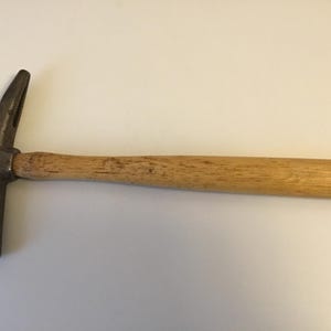 Vintage antique Osborne hammer
