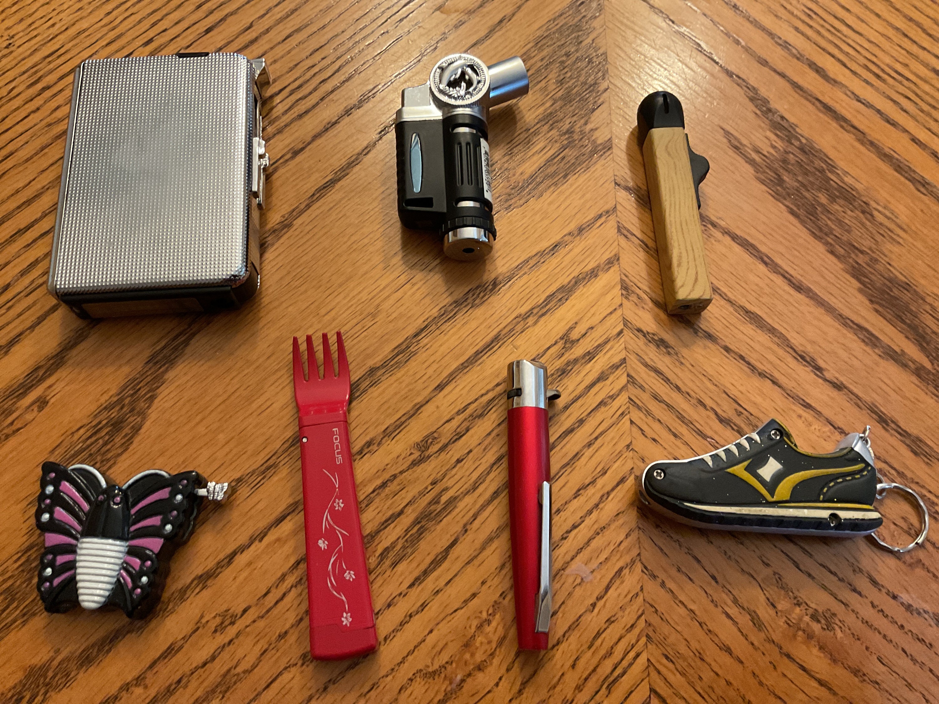 Lot of 7 Vintage Novelty Lighters