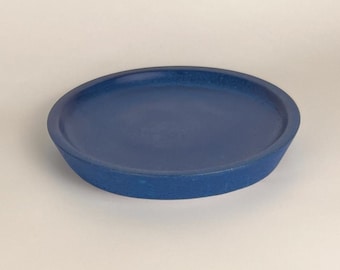 Platillo para plantas de 8" / Bandeja de goteo / Hormigón pulido a mano / Acabado a mano / Bandeja para baratijas / Centro de mesa / Idea de regalo para hombre / Pestañas inferiores de fieltro