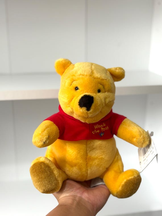 1990年代ヴィンテージのくまのプーさんぬいぐるみ（タグ付き