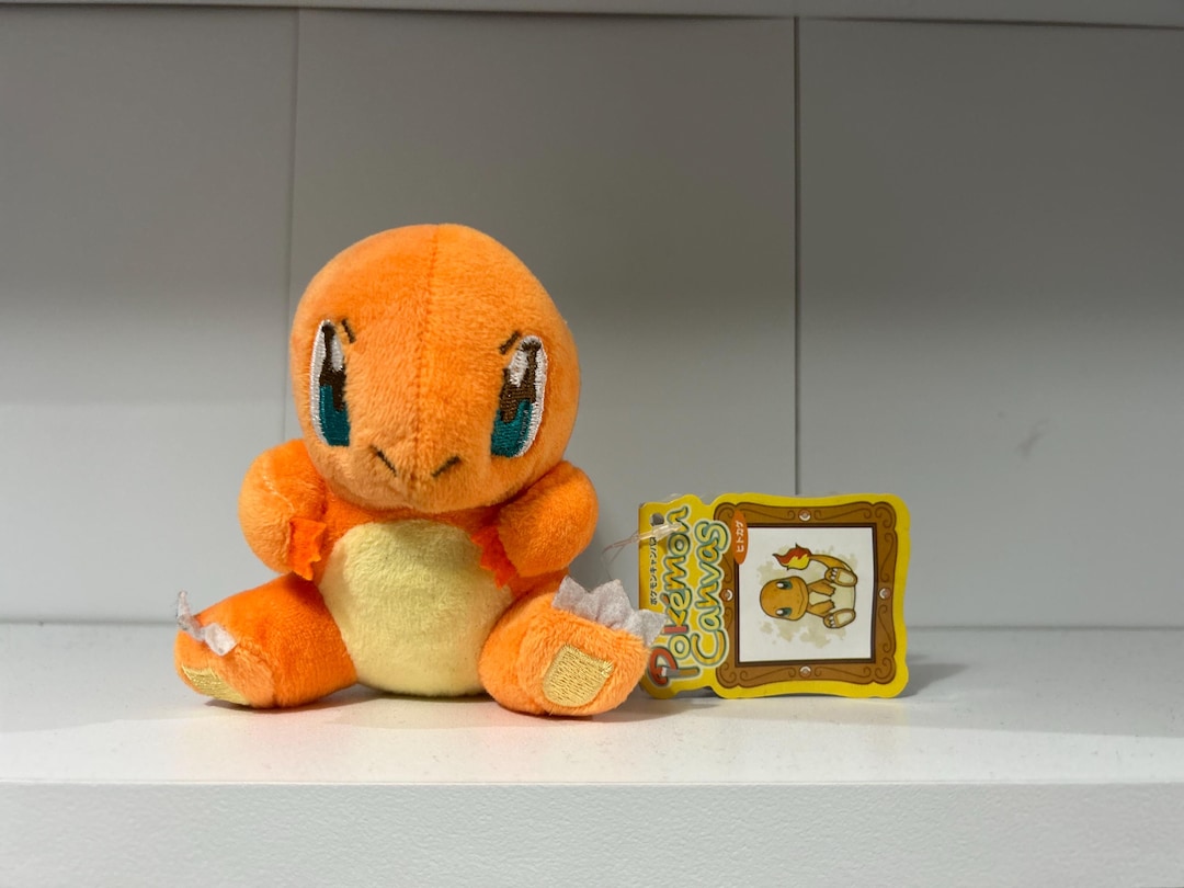 ポケモンセンター　ヒトカゲ　キャンバス　ぬいぐるみ ヒトカゲ ポケモンセンターS ぬいぐるみ ポケモンキャンバス - Etsy 日本