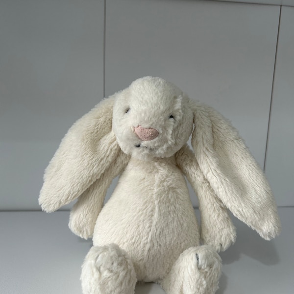 Jellycat pequeño crema blanca conejito tímido retirado peluche suave juguete edredón para niños / conejito conejo suave juguete doblador neutral regalo de bebé