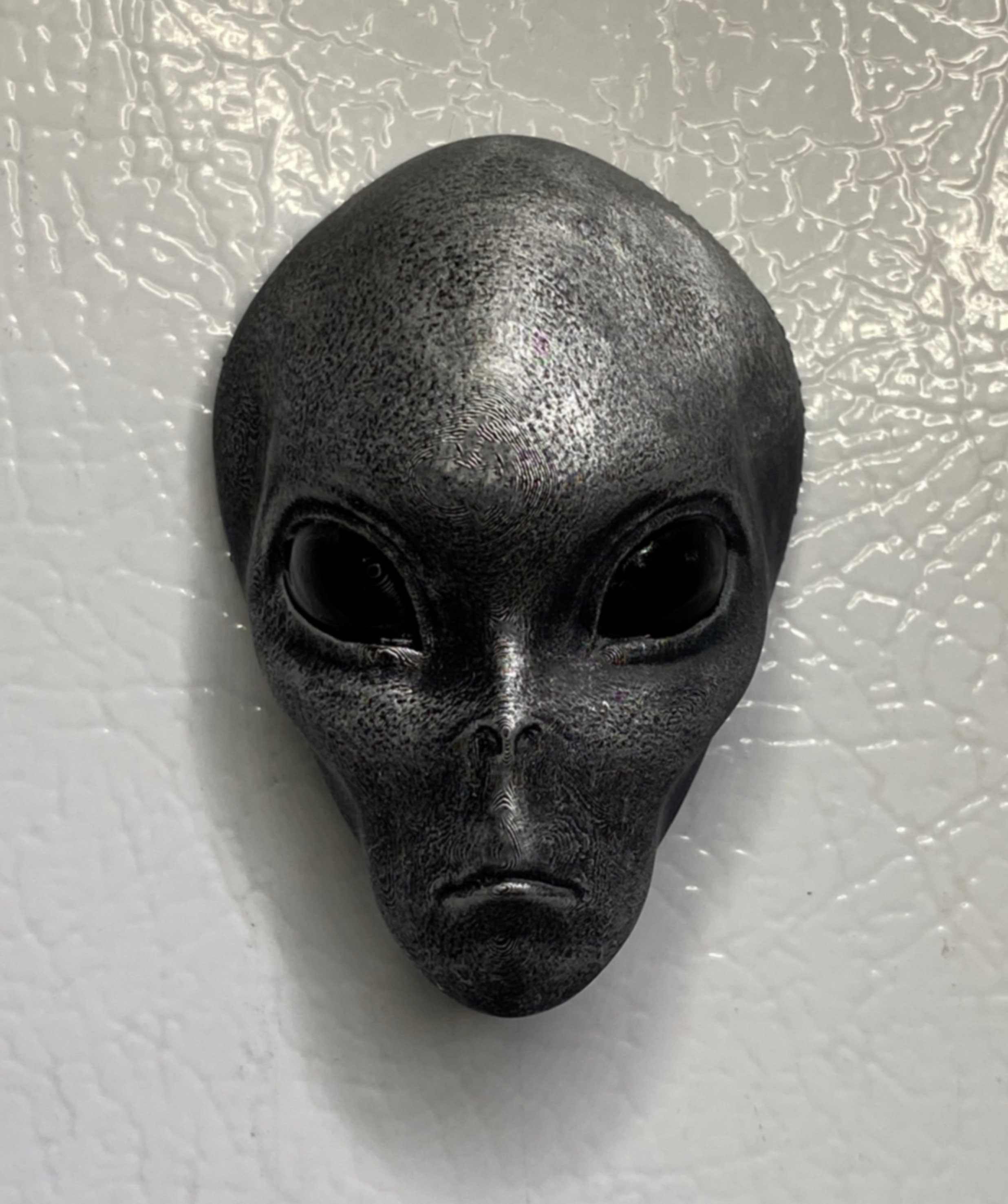Classic Grey Alien In HO Scale – Fully Painted, Ready To Go By MTS LLC