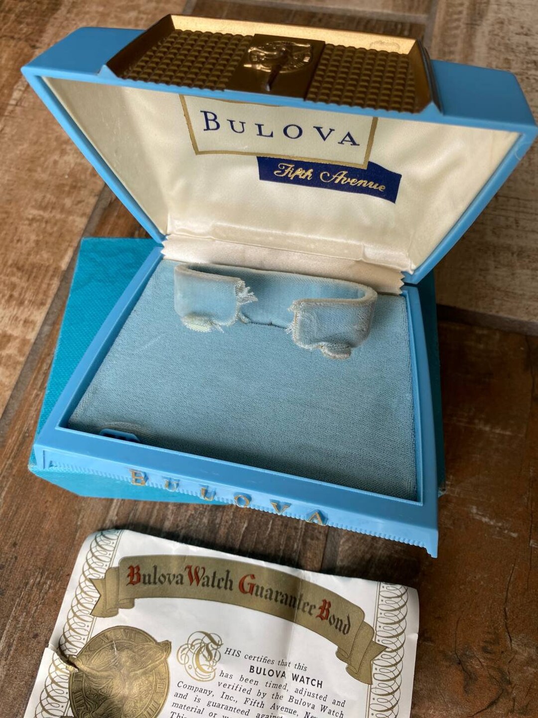 Vintage Bulova 5th Avenue New York Watch Box Beautiful Blue - Etsy