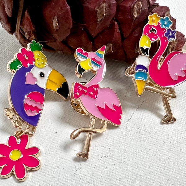 Flamingo Enamel Pin Badge, Parrot pins , for sweater jeans, best gifts for him or her, animal pins