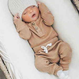 Super Cute Basic Newborn Clothes Set / Baby Boy Girl Outfit / 1st Birthday  
