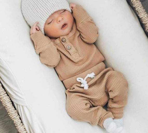 Super Cute Basic Newborn Clothes Set / Baby Boy Girl Outfit / 1st Birthday  - Etsy