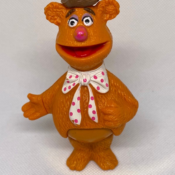 Vintage “Fozzie Bear”, figura de Henson Muppets, de pie y sentado, 1978, 4”/10cm.