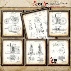 Può includere: Set di sei stampe digitali vintage di brevetti Daimler-Benz. Le stampe sono in bianco e nero e presentano illustrazioni dettagliate di progetti di automobili d'epoca. Le stampe misurano 40,64 cm x 50,8 cm e 40,64 cm x 61 cm e hanno una risoluzione di 300 pixel per pollice.