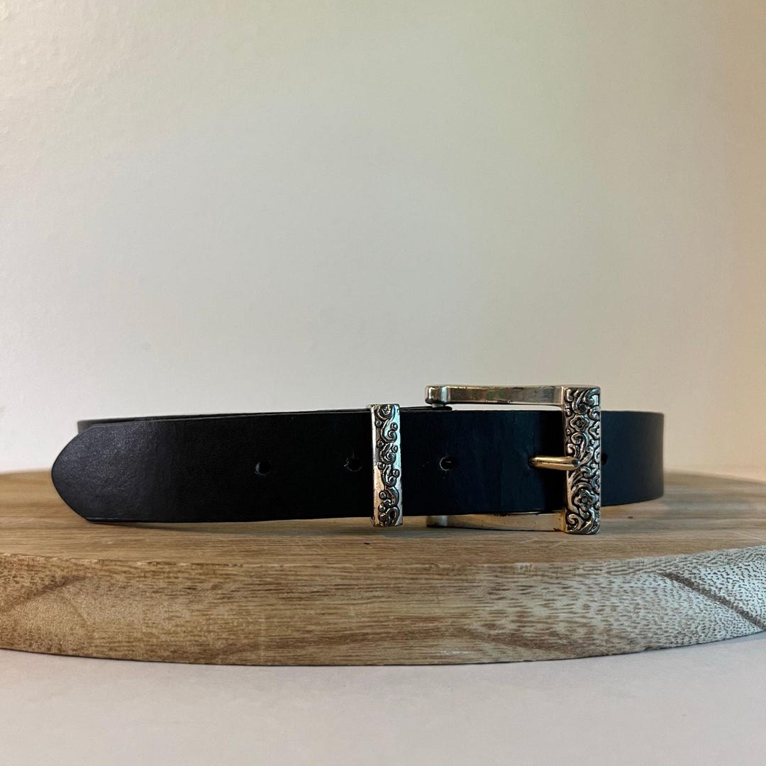 90s Black Genuine Leather Silver Floral Embellished Buckle  display picture 1