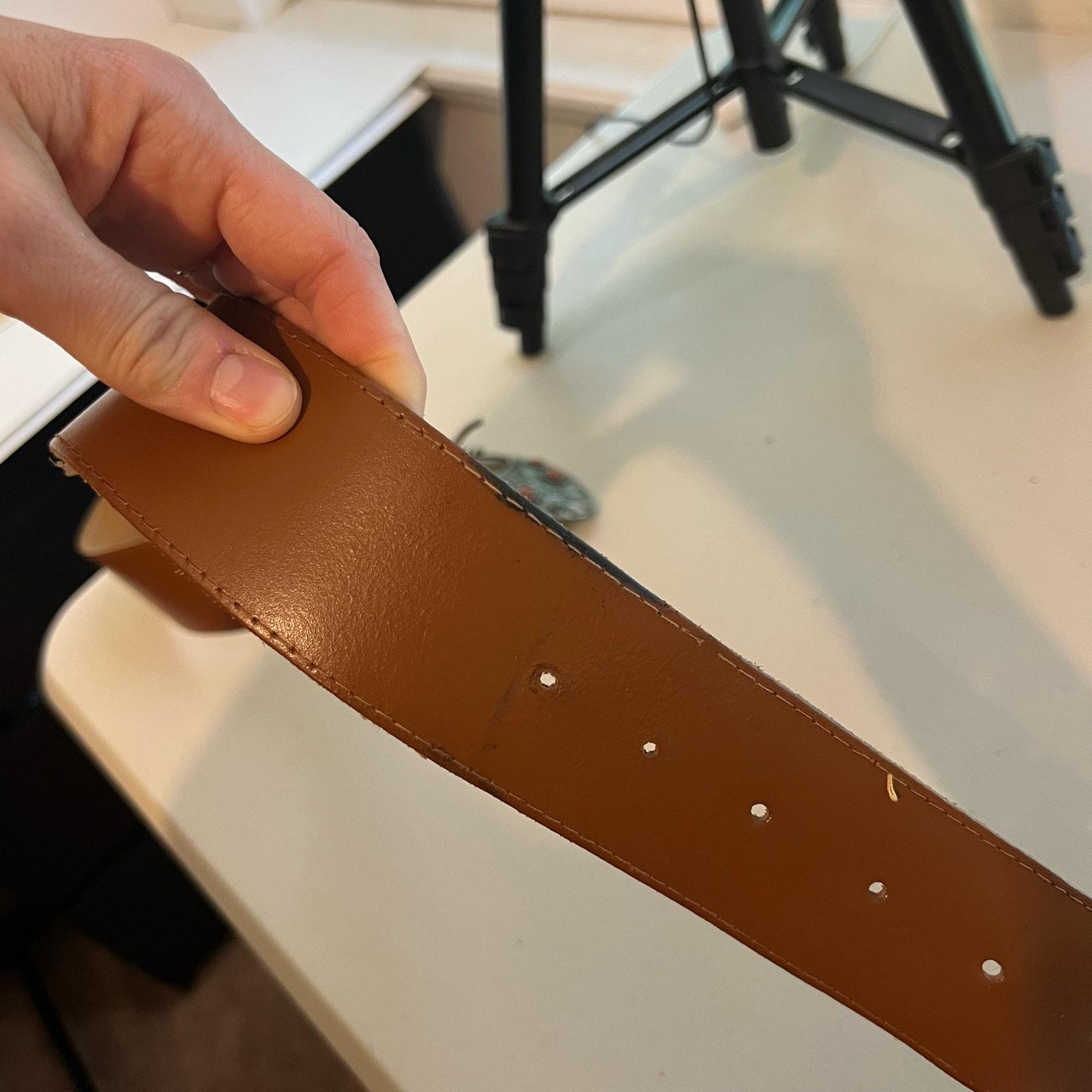 Vintage 90s Saffron Made in Italy Brown Genuine Leather Stone Buckle Belt M Vintage 90s Saffron Made in Italy Brown Genuine Leather  main image 2
