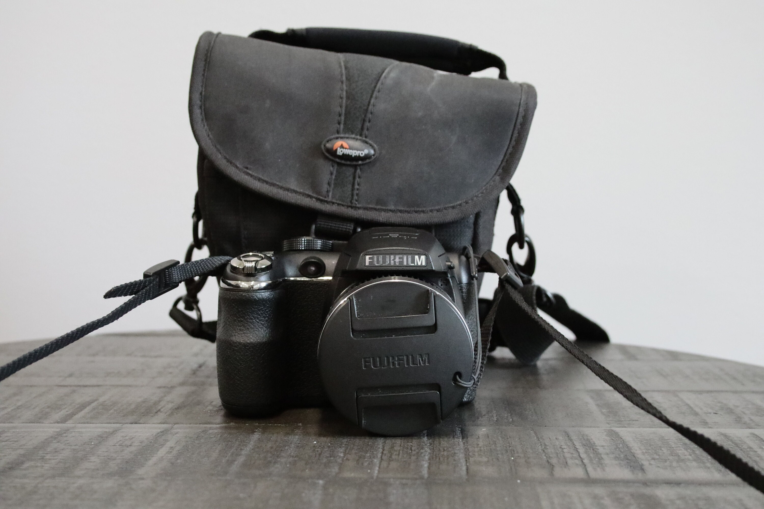 Fujifilm Finepix S3400 Point and Shoot Camera India