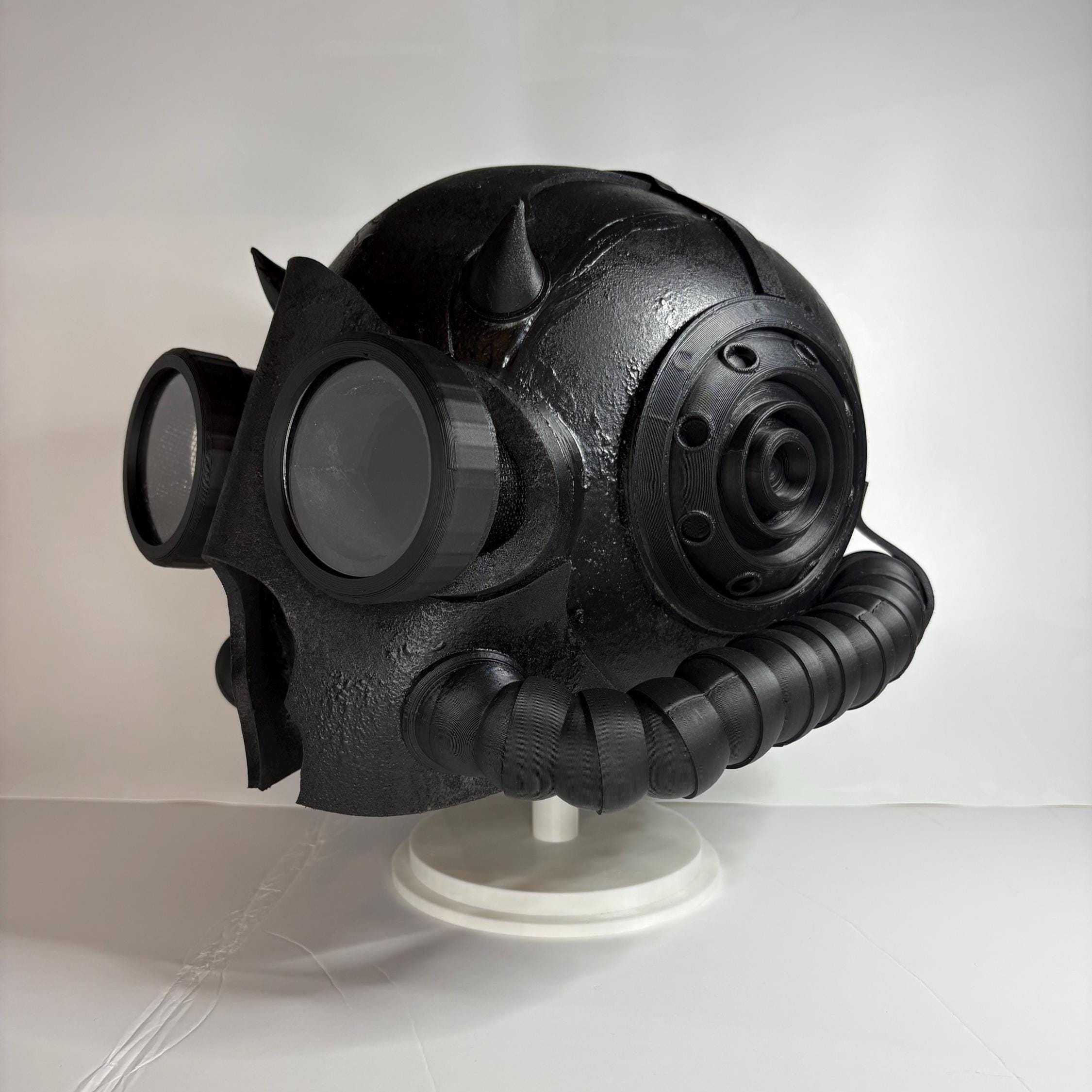 Impera Era Nameless Ghoul / Ghoullette Helmet - Handmade Cosplay Helmet