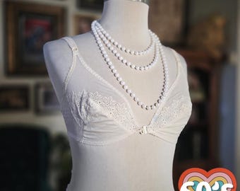 Vintage 1960s Bra Ivory Lace Front Clasp Bralette Sheer Retro Lingerie 32 / 34 S