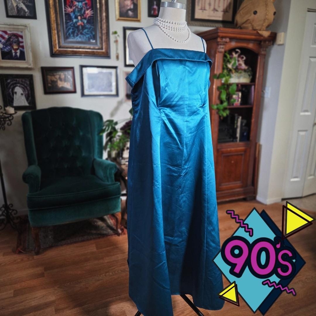 slim fit dress slacks 90s Strap Maxi Dress – Shopexile main image 1