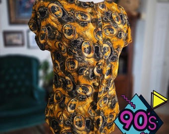 Vintage 90s PLATINUM PETITES Women's Clock Print Button Front Short Sleeve Top