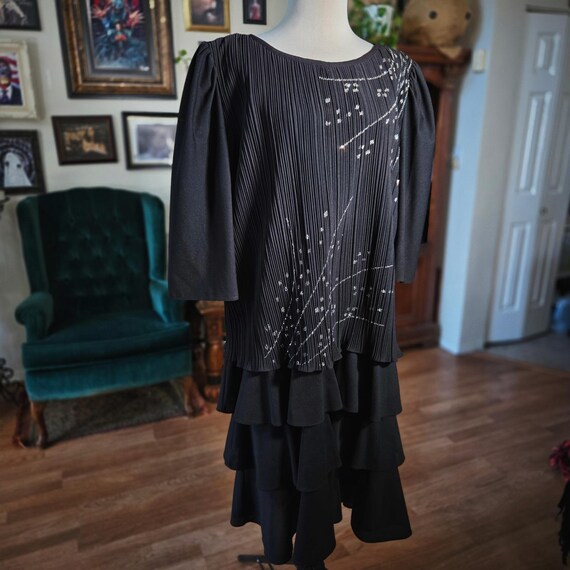 80s cocktail dress plus size Sandi Dee Vintage Black Tiered Ruffle Pleated 20W Color:M-Canary Bandage Dress Buying Guide: 2024 prom dress sequin Vintage dresses The dress is 100%
