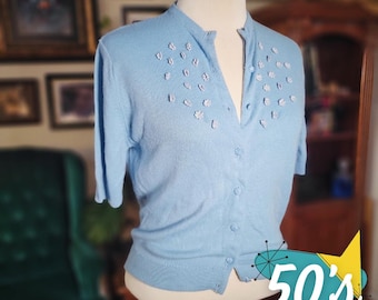Vintage 1950s HI-BULK ORLON Womens Blue Short Sleeve Embroidered Cardigan - Medium