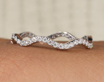 14K Solid Gold Round Diamond Wave Ring Curve Full Eternity Ring Dainty Moissanite Diamond Wavy Wedding Band Pave Diamond Wedding Band