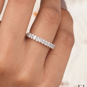 3x2mm Oval Moissanite Band 14K Solid Gold Moissanite Wedding Band Oval Moissanite Stacking Band Oval Half Eternity Moissanite Diamond Band