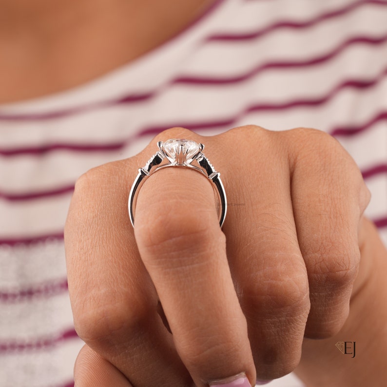 Handmand Rings Simple Vintage 2CT Old Mine Cut Diamond Moissanite Ring 14K Solid Gold Old ...
