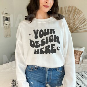 Gildan 18000 White Crewneck Sweatshirt Mockup, Oversized White Sweatshirt Mockup, Trendy Mock, Model Mockup, Aesthetic Mockup, Lifestyle