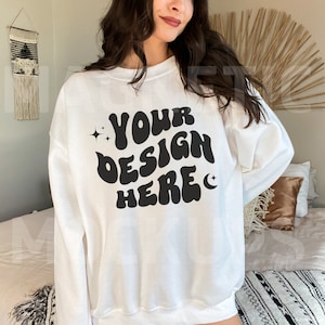 Gildan 18000 White Crewneck Sweatshirt Mockup, Oversized White Sweatshirt Mockup, Trendy Mock, Model Mockup, Aesthetic Mockup, Lifestyle
