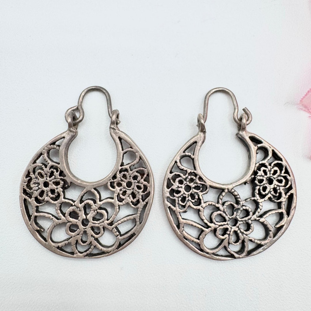 Vintage Silver Floral Filigree Hoop Earrings Acid Tested Cottagecore ...